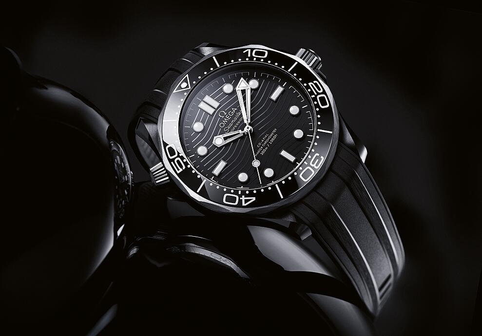 Diving Titan: recensione dell’Omega Replica Seamaster Diver 300M in ceramica nera